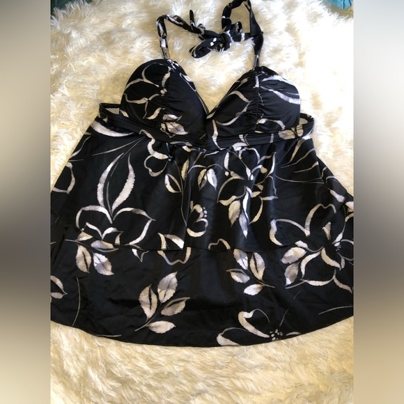VENUS Floral Black and White Tankini Top size 16 NWOT 🖤🔥🤍 - Picture 7 of 14